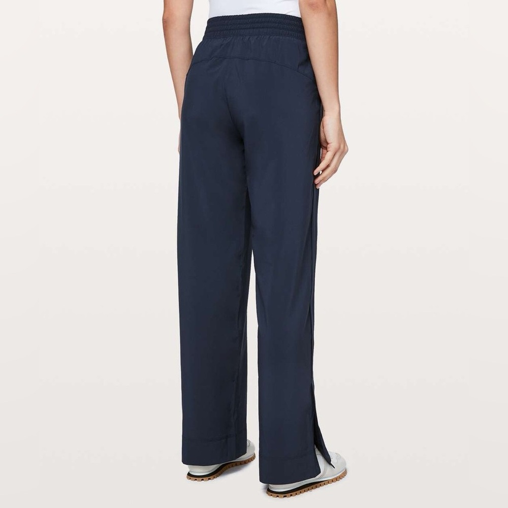lululemon athletica Wide Leg Pants in Navy